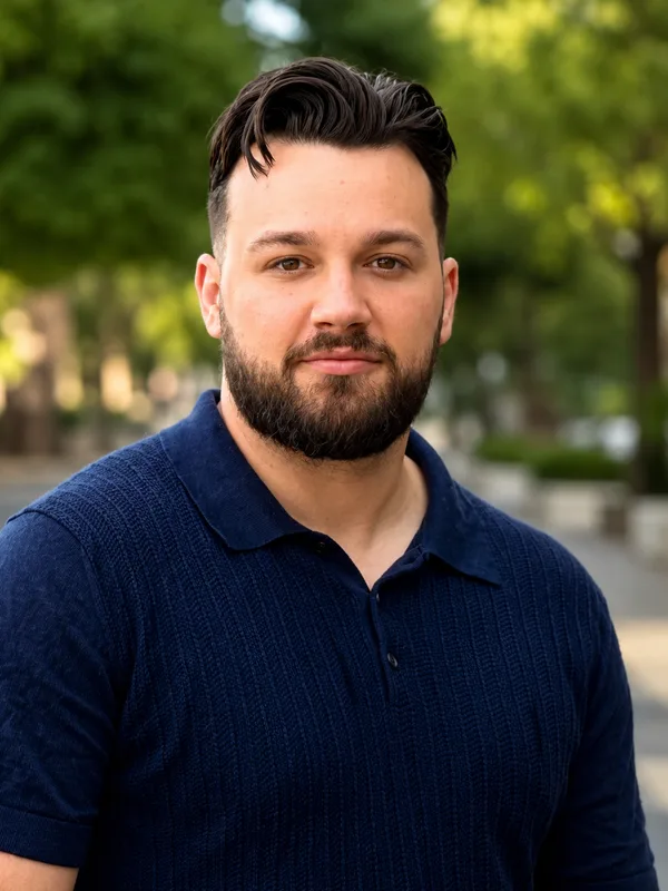 Benjamin, Founder & Barber